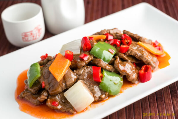 Ternera con salsa picante
