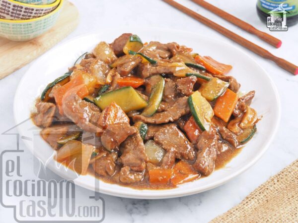 Ternera con salsa de ostra