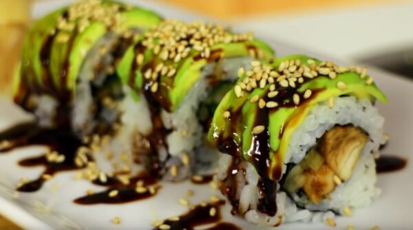 Uramaki de  pollo